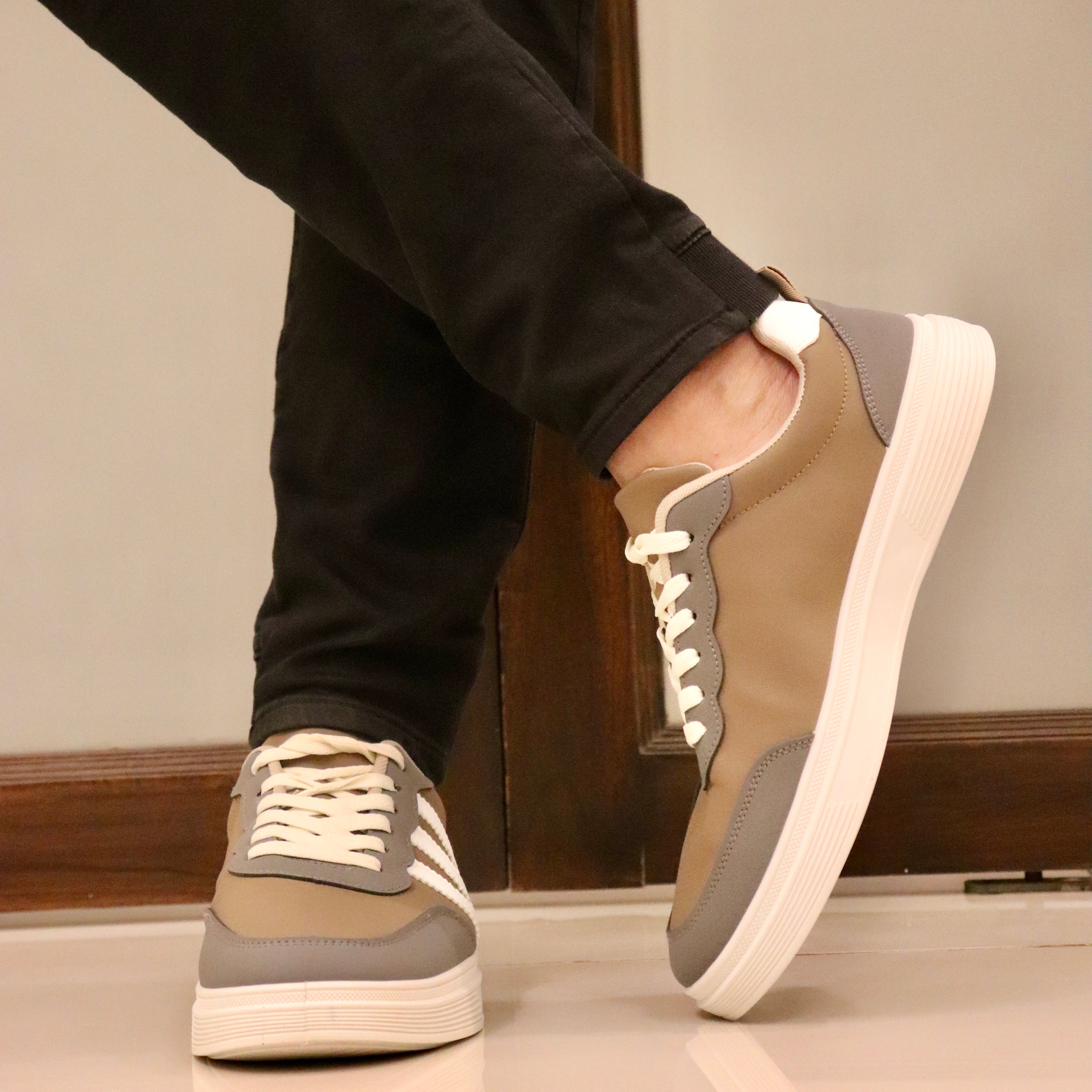 Veyron | Beige-Grey Urban Sneaker