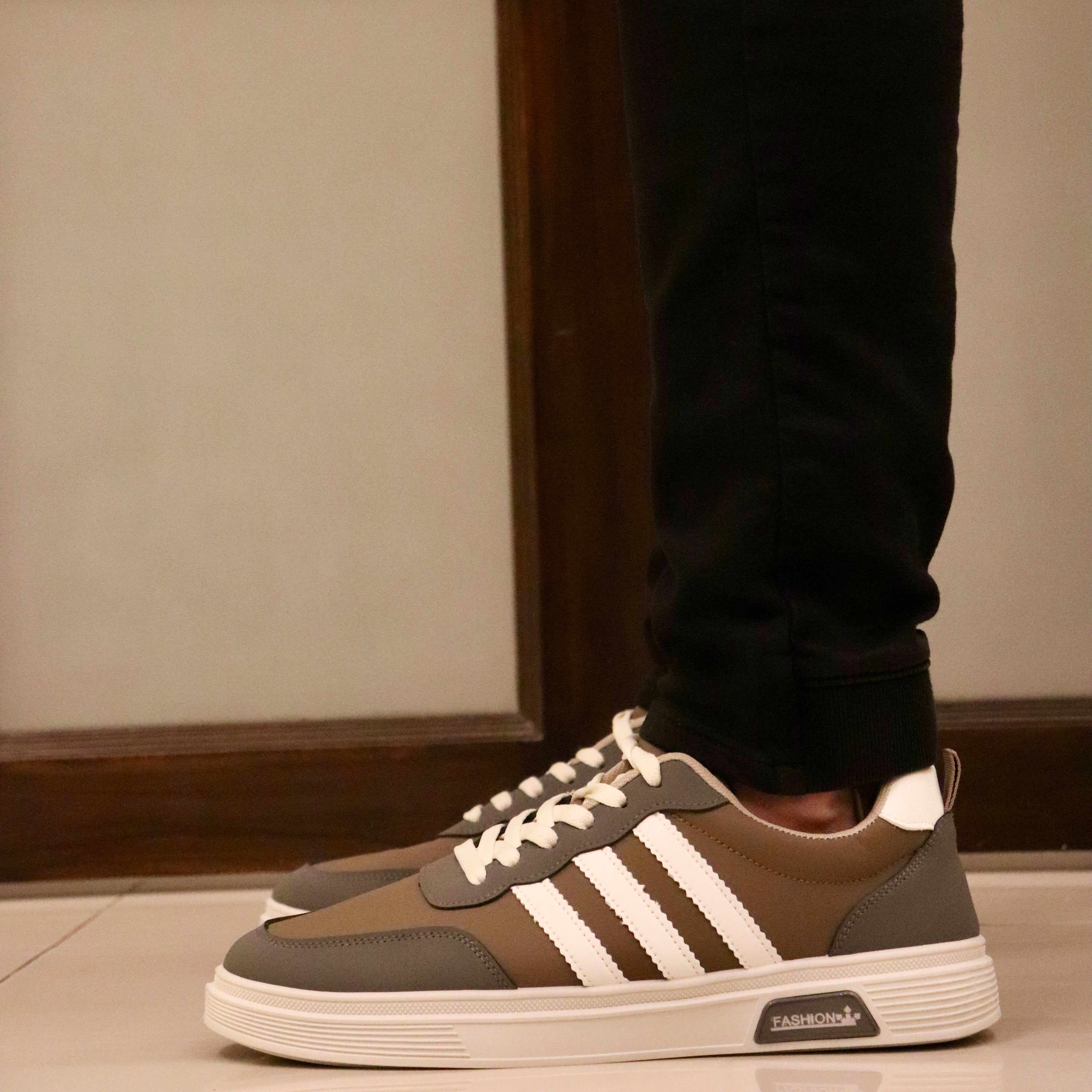 Veyron | Beige-Grey Urban Sneaker
